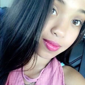 Meet your Posher, Celeste